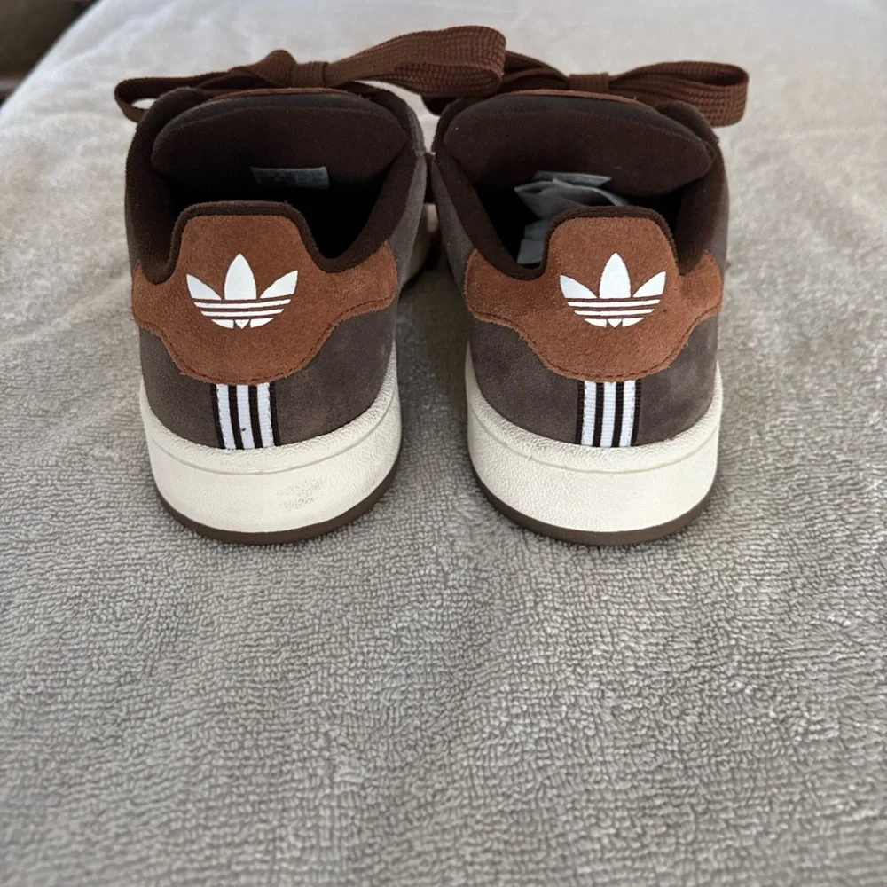 adidas Campus '00s Dark Brown/Preloved Brown/White Youth Size 4 1/2 - Picture 5 of 13